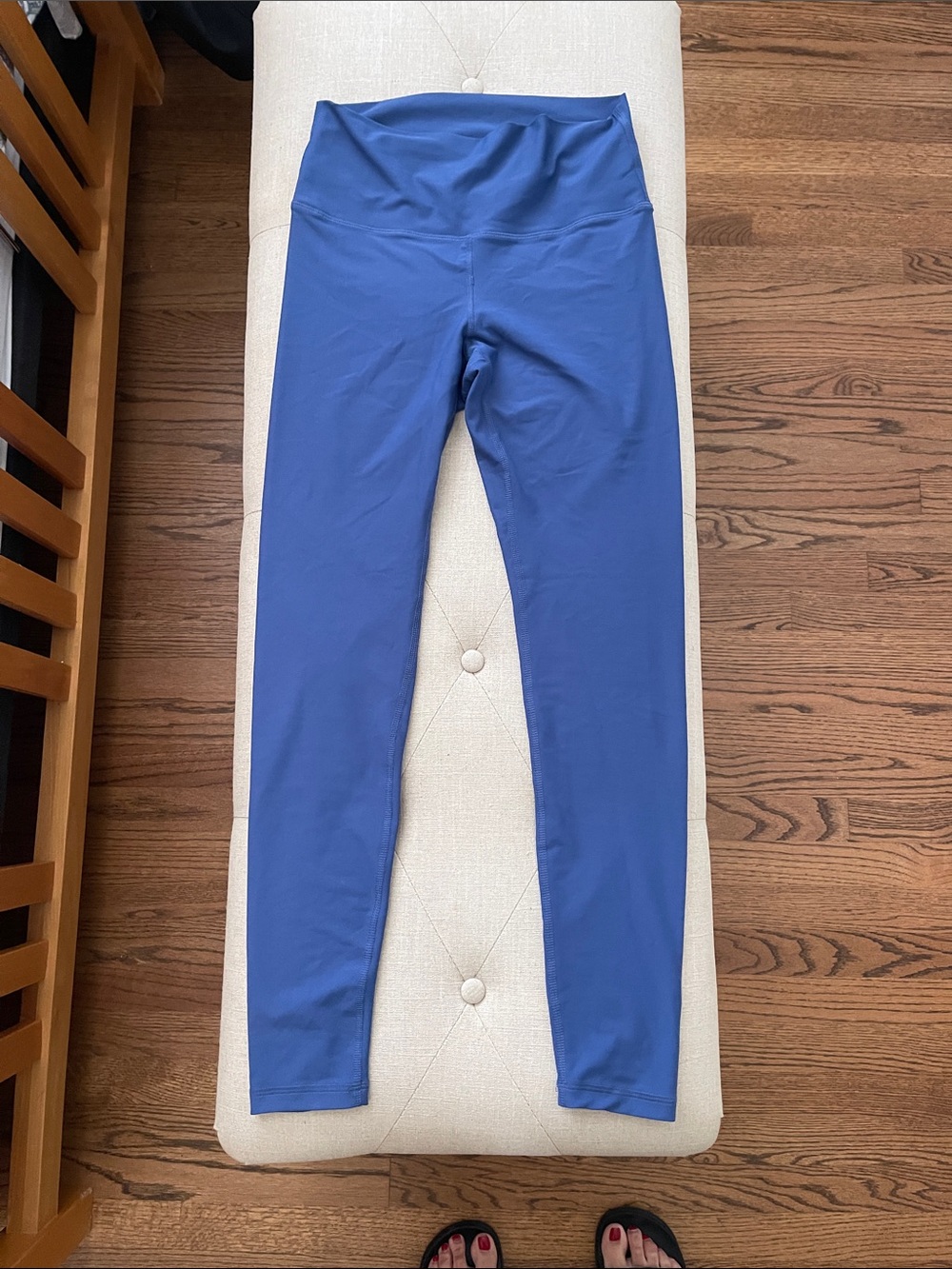 Old Navy Blue Active Leggings - Picture 2 of 4
